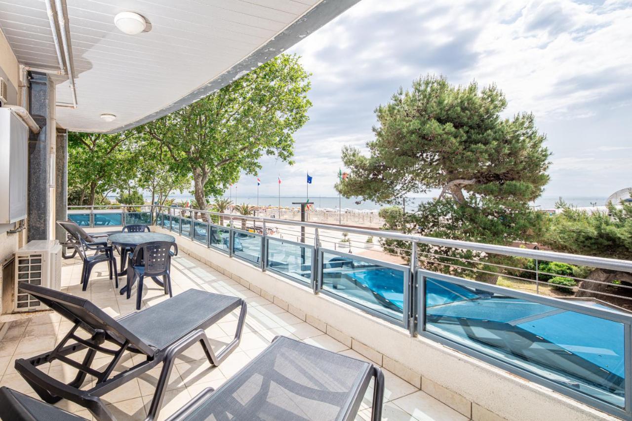Monaco Apartments Lignano Sabbiadoro Exterior foto