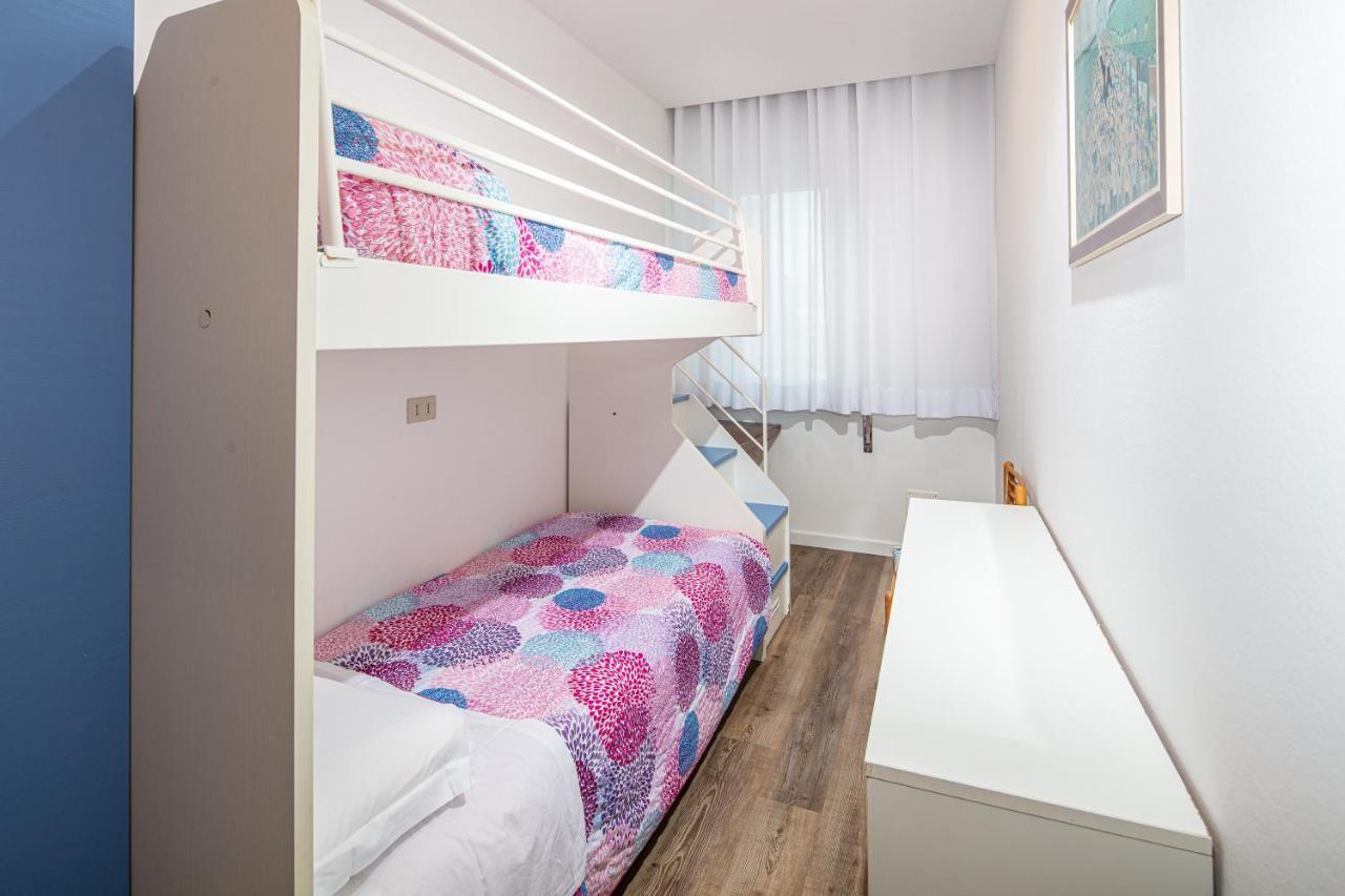 Monaco Apartments Lignano Sabbiadoro Exterior foto